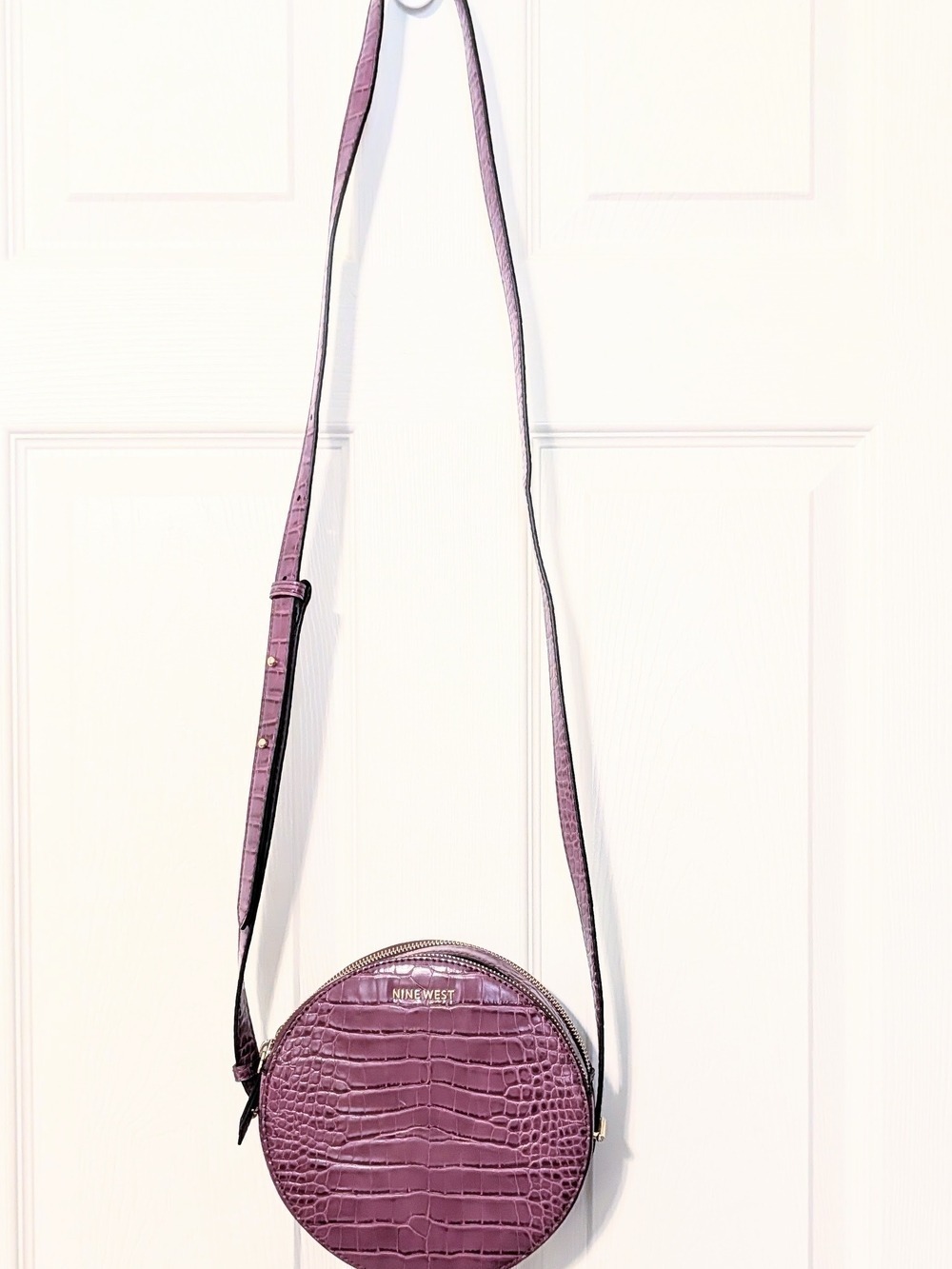 Set Of Nine West Plum Croc Crossbody & Chicos Necklace - Picture 7 of 14